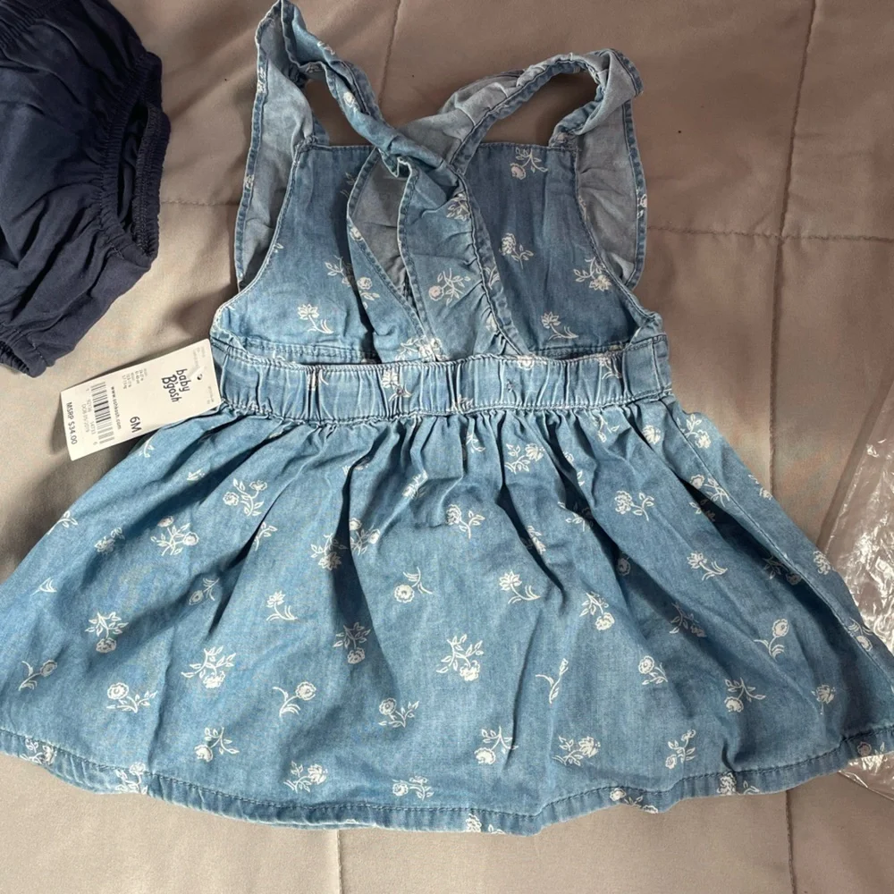 NWT Baby Girl OshKosh B'gosh® Floral Chambray Dress